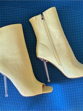 Croc-Embossed Yellow Peep-Toe Stiletto Ankle Boots